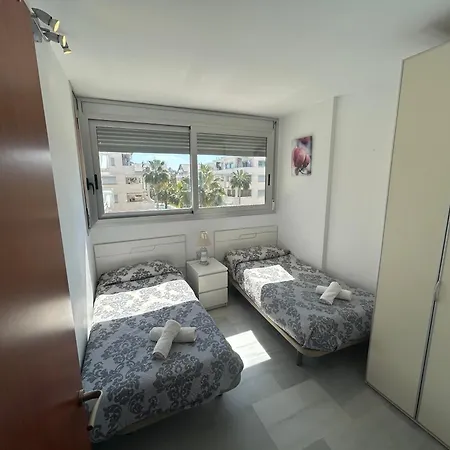Elegance 2-serviden Apartament *